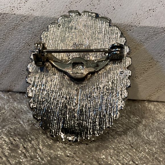 Vintage Silver, White and Black Victorian Lady Cameo Brooch - Picture 2 of 2